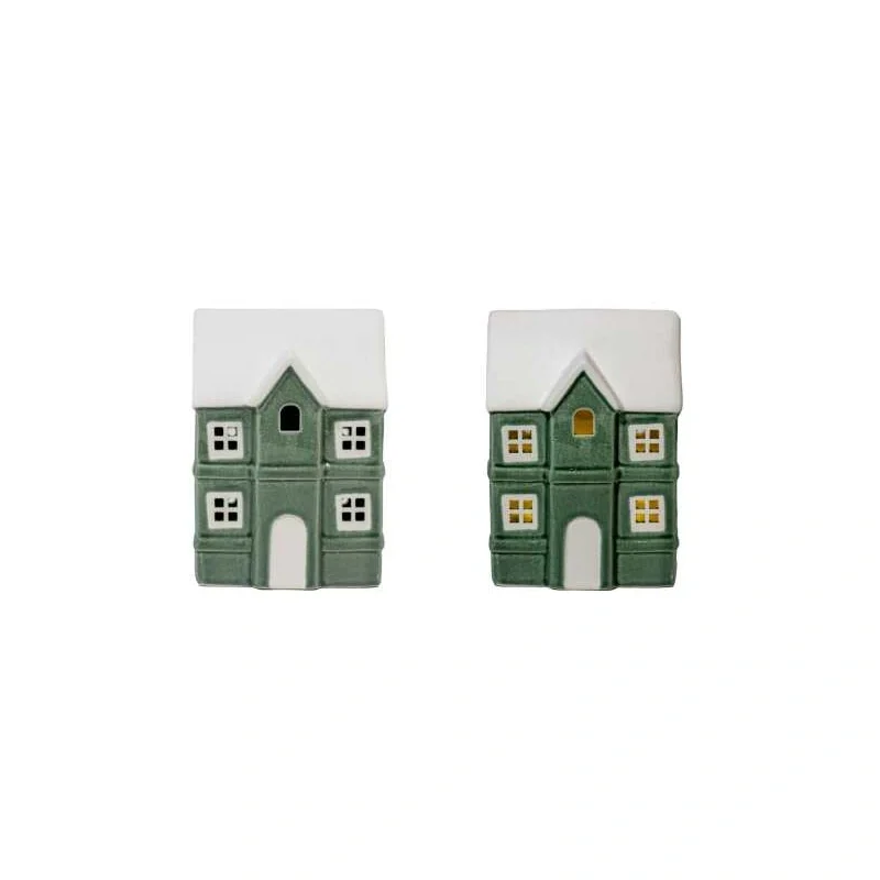 WHITE AND GREEN DOLOMITE HOUSE WITH LIGHT - INCLUDES 3 LR44 BATTERIES